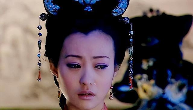 1654年，顺治用“无能”2字废掉了皇后孟古青。孟古青直接怀着孕回了娘家。孩子出