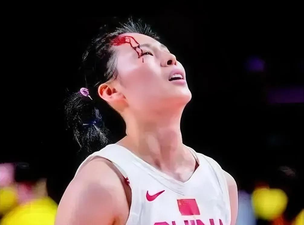 什么是球商？看王思雨打球，你就理解什么叫球商了
昨晚，中国女篮VS韩国的小组赛中