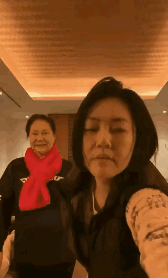痛失爱犬  追责错位











我的天哪！这真是太让人心碎了！小s和
