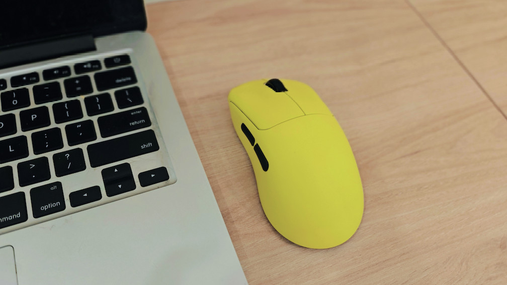 雷柏VT3s系列鼠标，非对称中小手型首选，适合自己的才是最好的