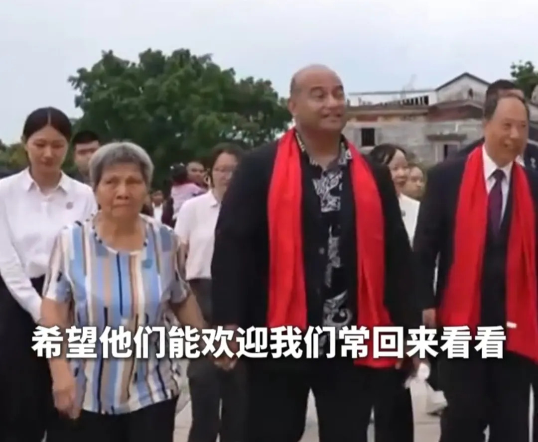 瑙鲁总统回中国认亲了











你知道吗？瑙鲁总统这次来中国，可不是