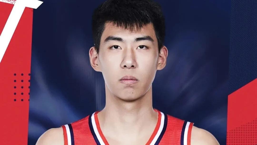 杜锋朱芳雨看走眼？放走内线巨塔徐昕换来犯规机器，广东亏到肉疼