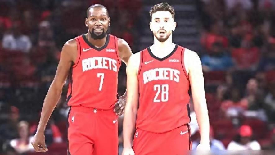 火箭休赛季回首看，交易得到NBA众多专家认可！