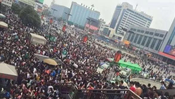 吉林女孩从小梦想当警察，长大如愿以偿，在警局连连获奖，谁料，她的结局却令亿万网友泪目！