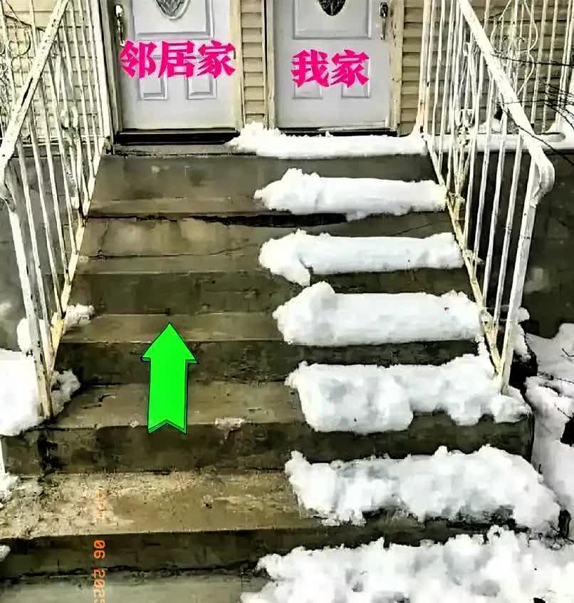 太不可思议了！难道真就应了那句“自扫门前雪”？
我家与邻居家入户门仅一墙之隔，