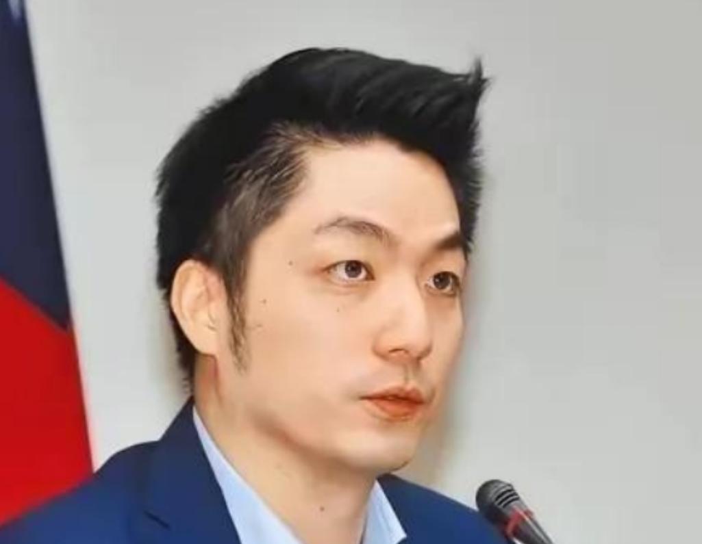 台北市市长蒋万安曾宣称，如果大陆继续在台海进行军机绕台和军演的话，他就要停掉双城