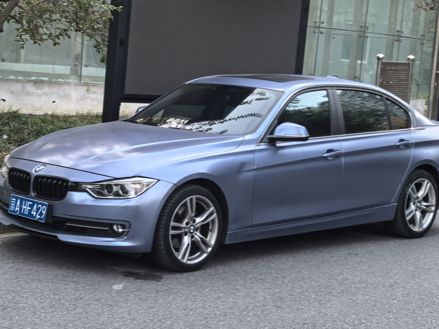 浅紫罗兰色魅力十足
可惜左门前凹了个小坑，不然线条流畅更美。电车哨兵模式的优势这