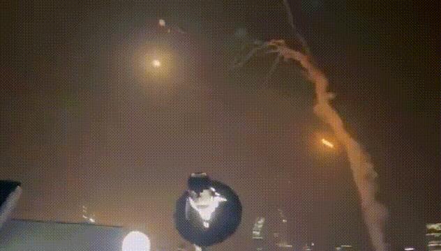 伊朗第二波导弹打击以色列！当地时间2025年6月13日深夜，以色列方面通报了，在