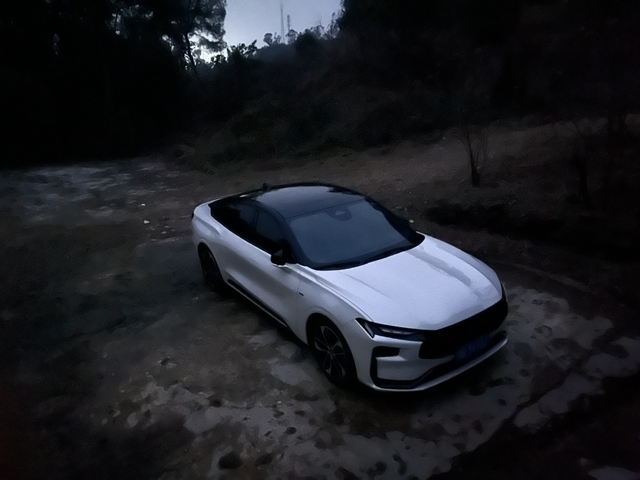 左前速度上30码之后嗡嗡响
如题-22款改款St 同年7月提的！大概在1W公里左