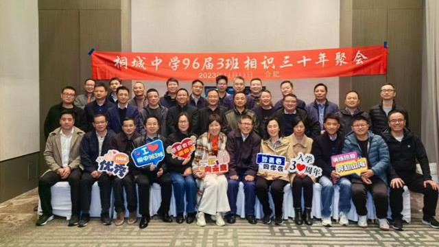 45岁南京高校李玮玮老师离世，死因细节曝光，14岁儿子一度想轻生