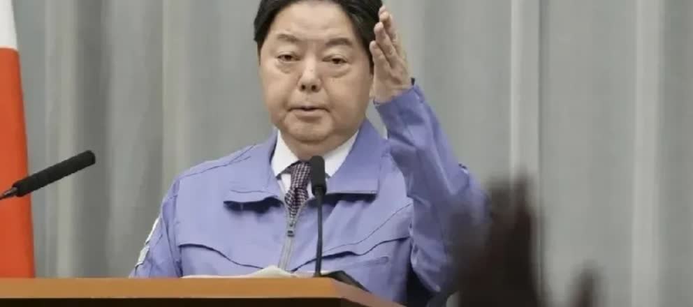 中俄联合声明一出，日本立马跳脚。
反思历史？
不存在的。
他们觉得自己战后