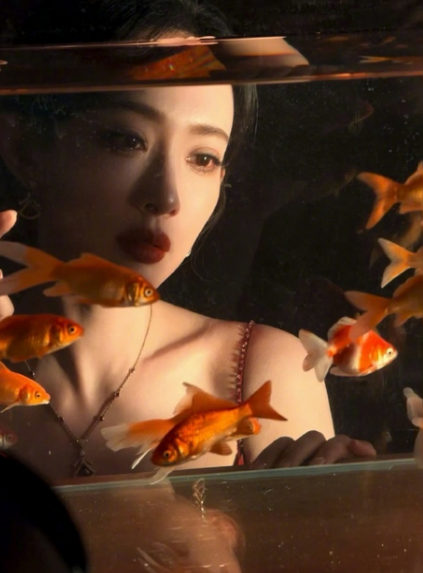 孟子义红锦鲤神女造型太美了!完全天仙来的吧