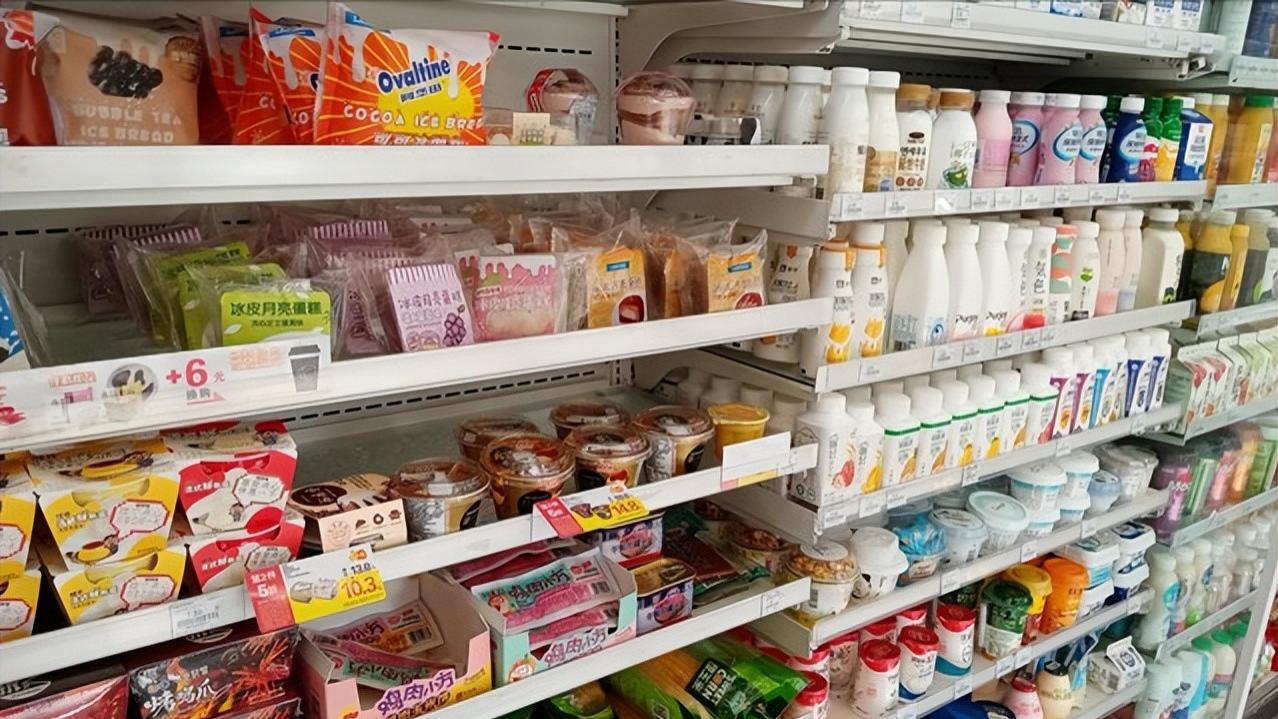 超市的临期奶都去哪了？离职店长偷偷说了实话，长知识了