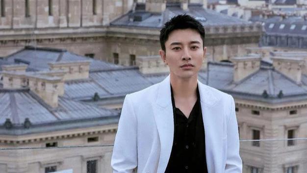 活久见！40岁的贾乃亮遭“追悼”，娱乐圈荒诞闹剧再度上演