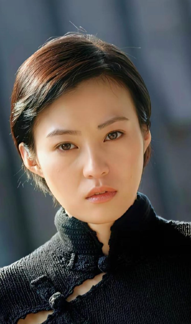 怪不得当年邓超当年会喜欢郝蕾，原来年轻的时候这么青涩美丽 ​​​