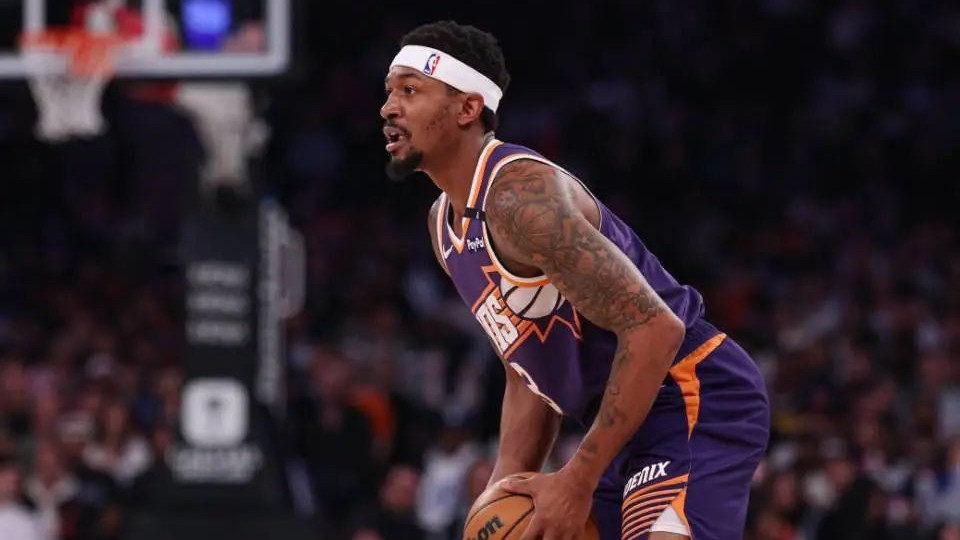 湖人完成7队交易，詹姆斯积极备战，佩林卡有兴趣追求比尔