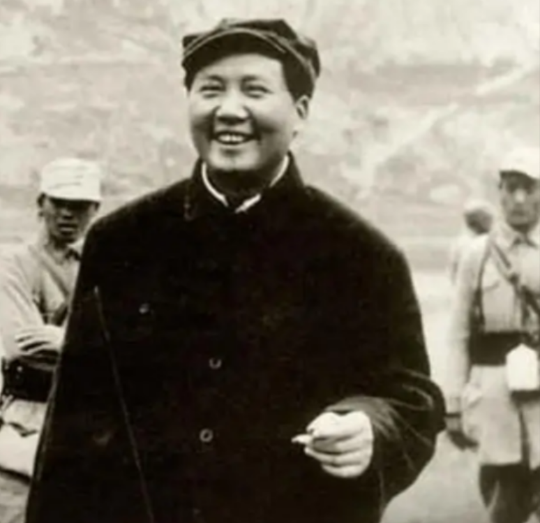 1964年6月，毛主席发表讲话:原子弹下来，就一条路见马克思，人年纪大了也会死，
