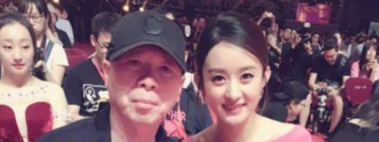 一次晚会，冯小刚身旁坐着赵丽颖，美丽逼人，冯导问王中磊：“这人是谁啊”，王中磊一