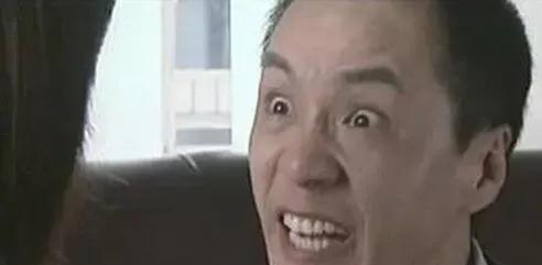 你有童年阴影吗？
网友表示：学校里捐款。我捐了5毛钱。被我妈打到晕厥。
后来学校
