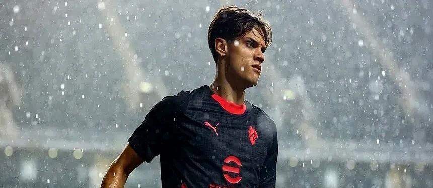 3500万，米兰新季就靠这俩打工！
2300万买23岁的里奇，1800万拎回左闸