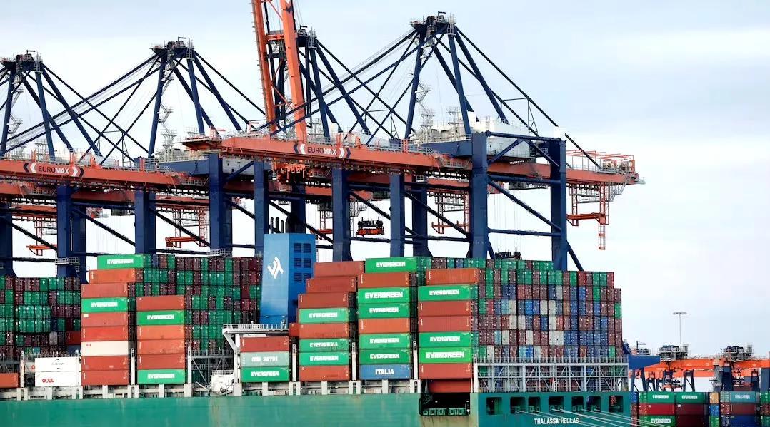美钢关税从25%到50%早有预兆
1.早在2月的时候，老特政府接连调整：先以“国