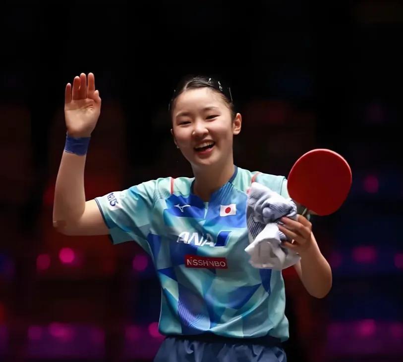 张本美和真可怜，记者又问她“谁是Goat”，真无聊，记者是想让说孙颖莎而己。
记