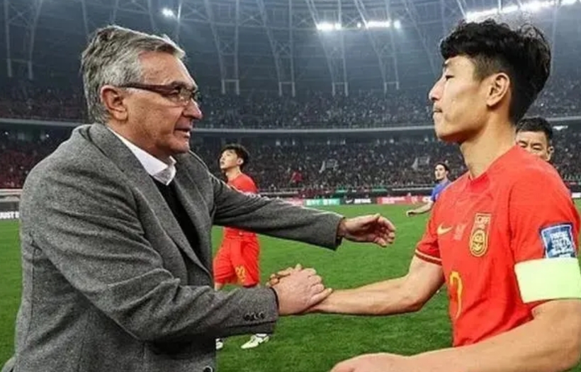 武磊离开国足返回上海海港俱乐部

伊万科维奇只能怪自己的命不好了，经过了三天的康