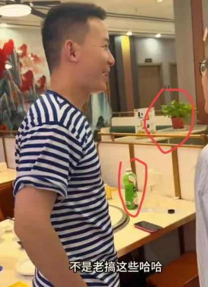 老谢又来了
这次是第二次突袭南京
果断行事风格很像我爹，老谢做事干脆利落，谢浩男