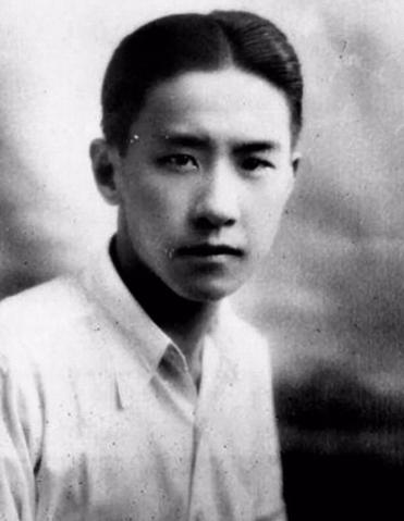 1907年，72岁慈禧看上袁世凯的17岁儿子袁克文。她问袁世凯愿不愿意把儿子留给