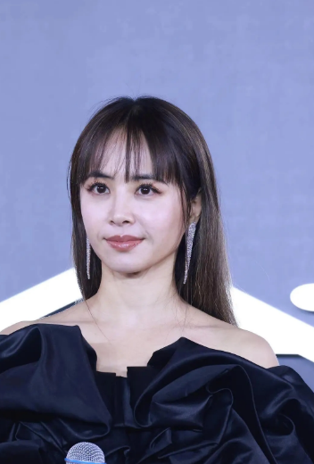 蔡依林
给所有女人上了一课
不管你多漂亮，多有能力，只有强大的经济实力才是最大的