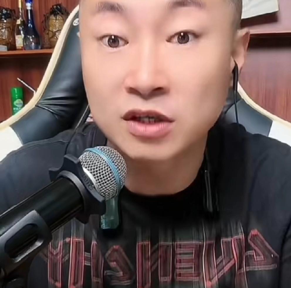 九天讲诉ks刷礼物消费最强的三大家族！
         九天讲述ks消费最强三