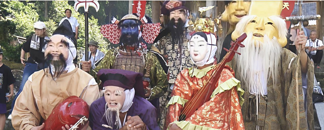 日本福井举行传统“七福神祭”
9月15日，延续240 年的传统活动“七福神祭”在