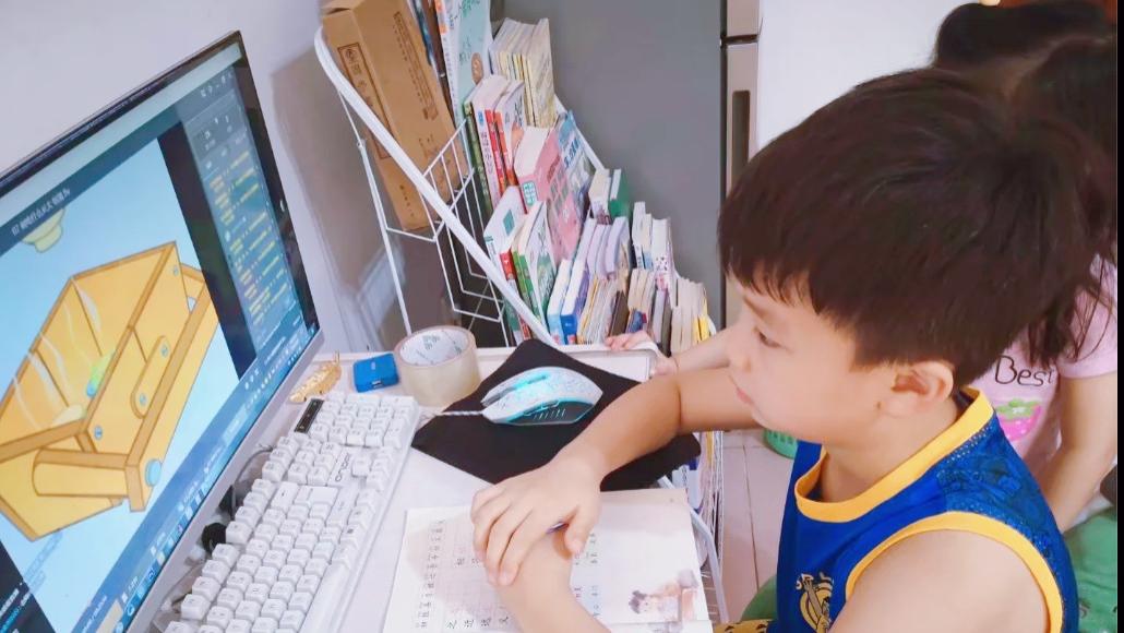 那些未来能赚大钱的孩子，其父母都做对了这5点，并非狠抓成绩！