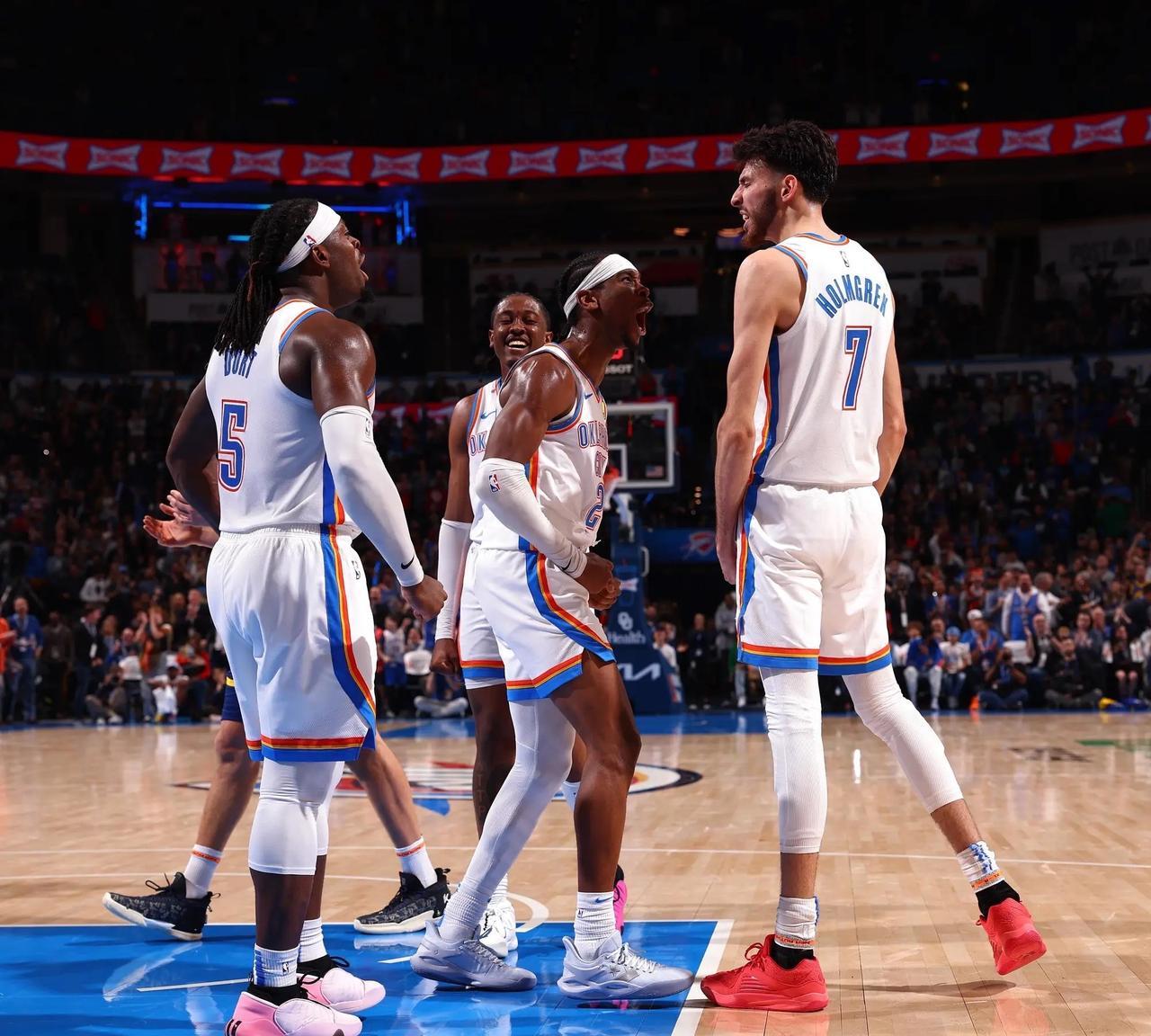 NBA记者Sam Quinn对下赛季的西部各支球队进行实力分档。
“雷霆西部独一