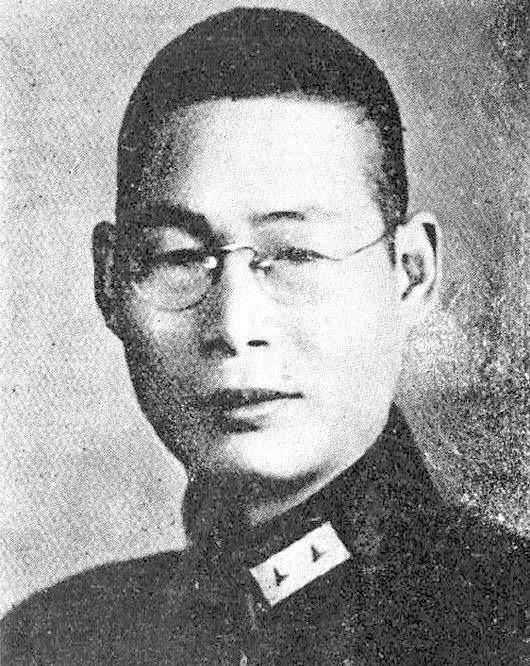 1951年，国军中将李延年重获自由，可出狱后，他却发现妻子已经改嫁，副官背叛了他