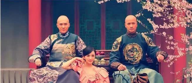 杨幂，166cm，能想出来这么拍宫这组图的真是天才。