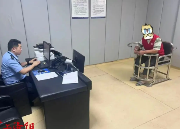 洛阳孙先生，紧急报警！
“我的银行卡被盗取数千元，还有多家网贷平台催我还款。”近