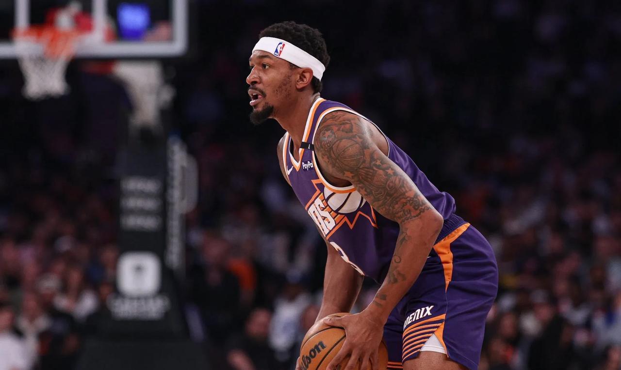 消息人士透露，尽管湖人队与比尔及其经纪团队进行了深入的交流，但比尔本人对为湖人效