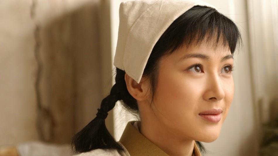 戏韵流转绽芳华！45 岁童蕾化身 “角色变色龙”，从李乃文贤妻到孙俪挚友，知性魅力写满荧屏