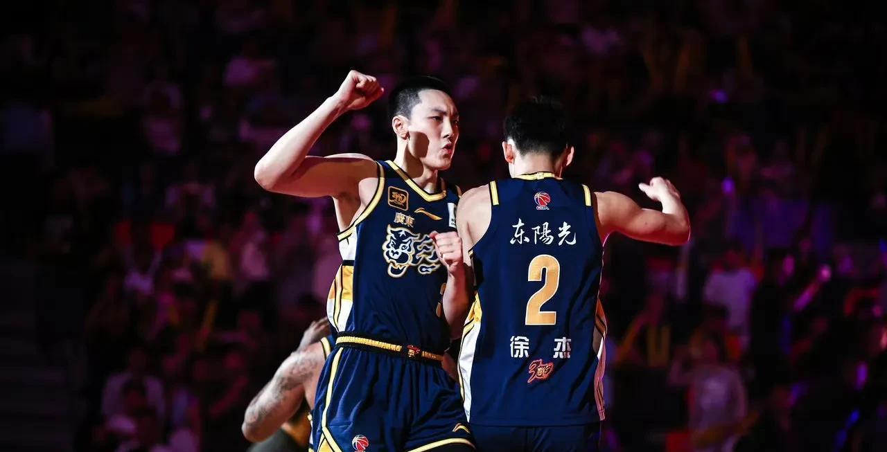 广东队让我再次相信经验对于季后赛的重要性，这场决胜的比赛中广东队这三大优势让上海