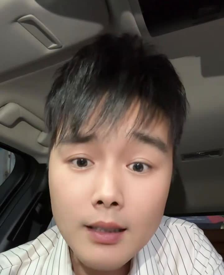 大众速腾又降回来了，秦智驾版刚降一万以后，他连夜赶紧调价格。因为它们两个级别属于