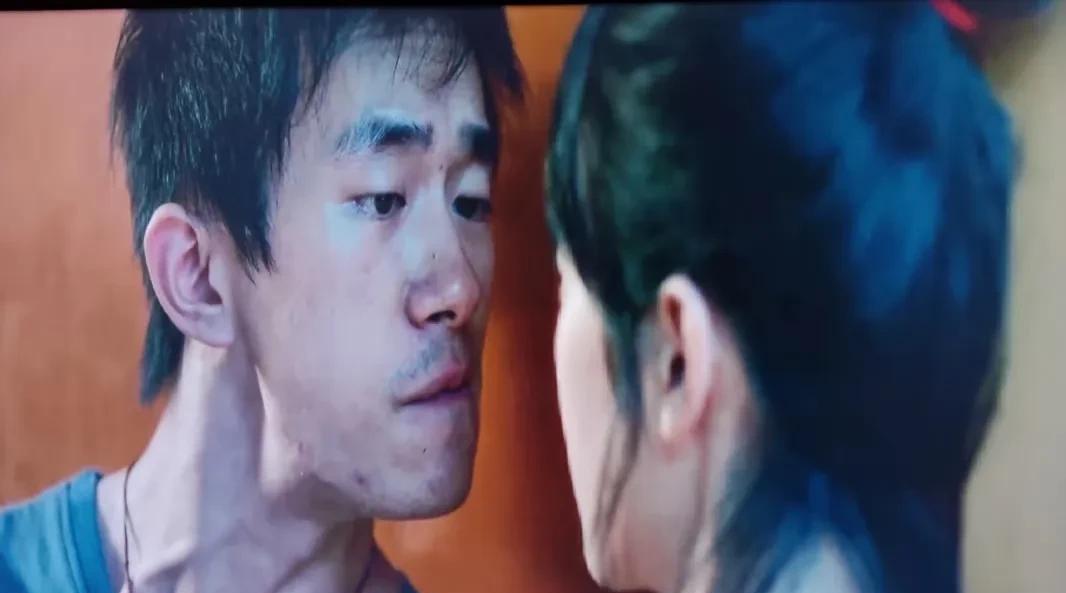 真没想到原来是他？看到易烊千玺演的这角色，一开始真没认出来，反差也太大了！之前好