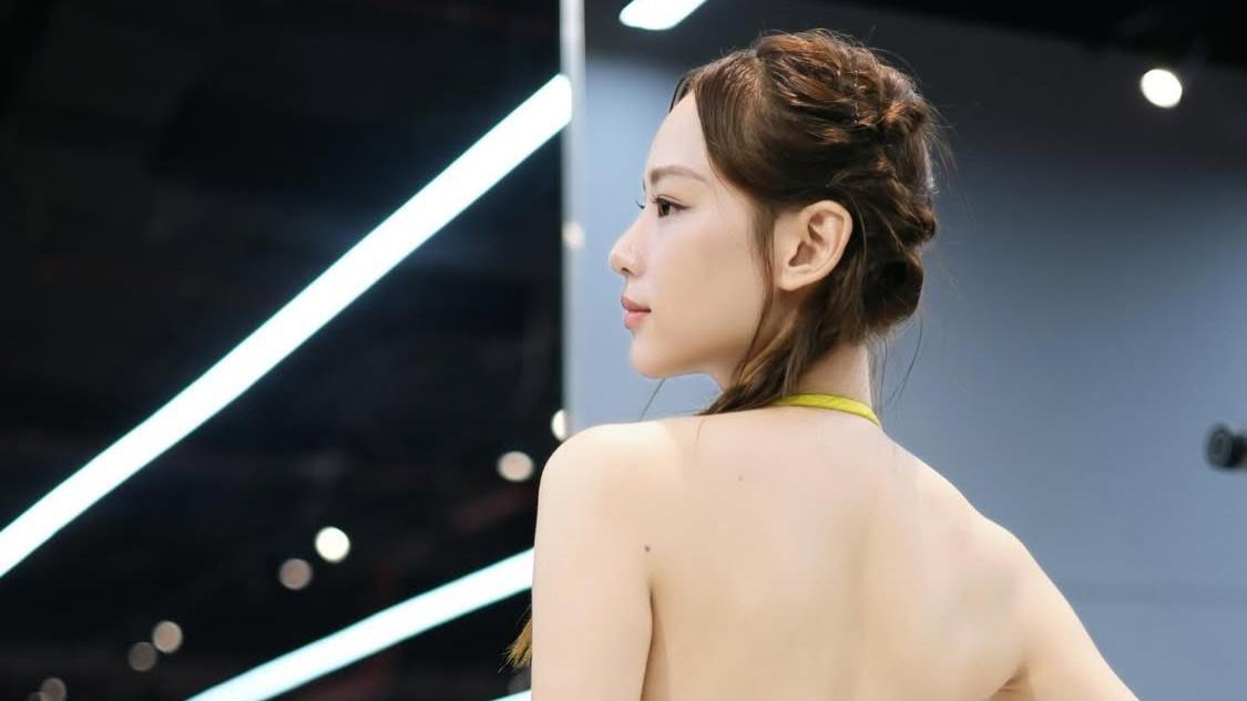 救命！现在的健身女孩，屁股一个比一个“离谱”