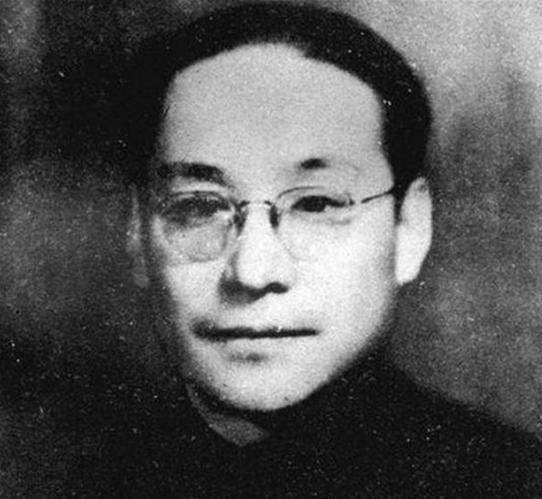 1943年潘汉年私自会见汪精卫，12年后坦白，毛主席：此人不可信用
“1955年