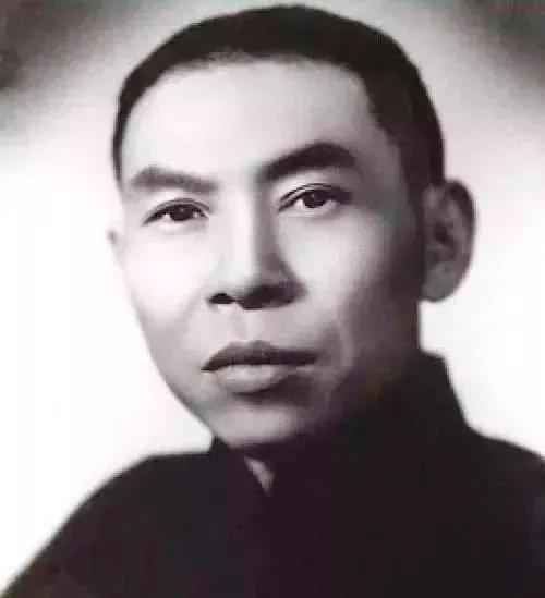 1918年，有人对林桂生说：“师娘不好了！货被人抢走了。”林桂生颤抖地说：“抄家