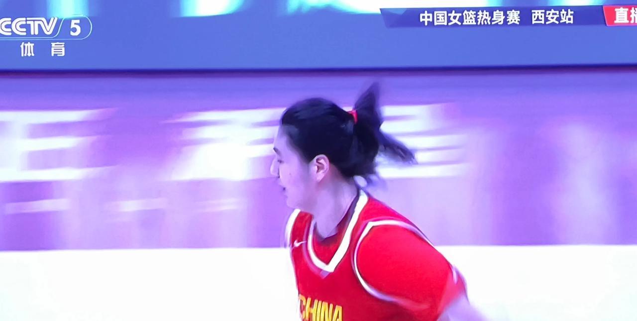 对付日本女篮这种小快灵打法特点的球队！其实很简单，战术上也不用那么复杂！
进攻方