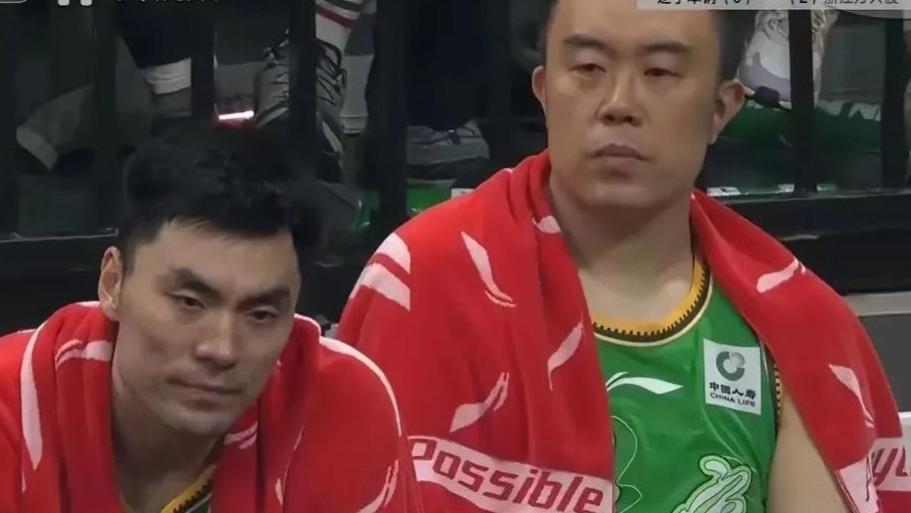 辽篮王朝崩塌，大韩直播泪流满面，婉言退役间接透露输球真相