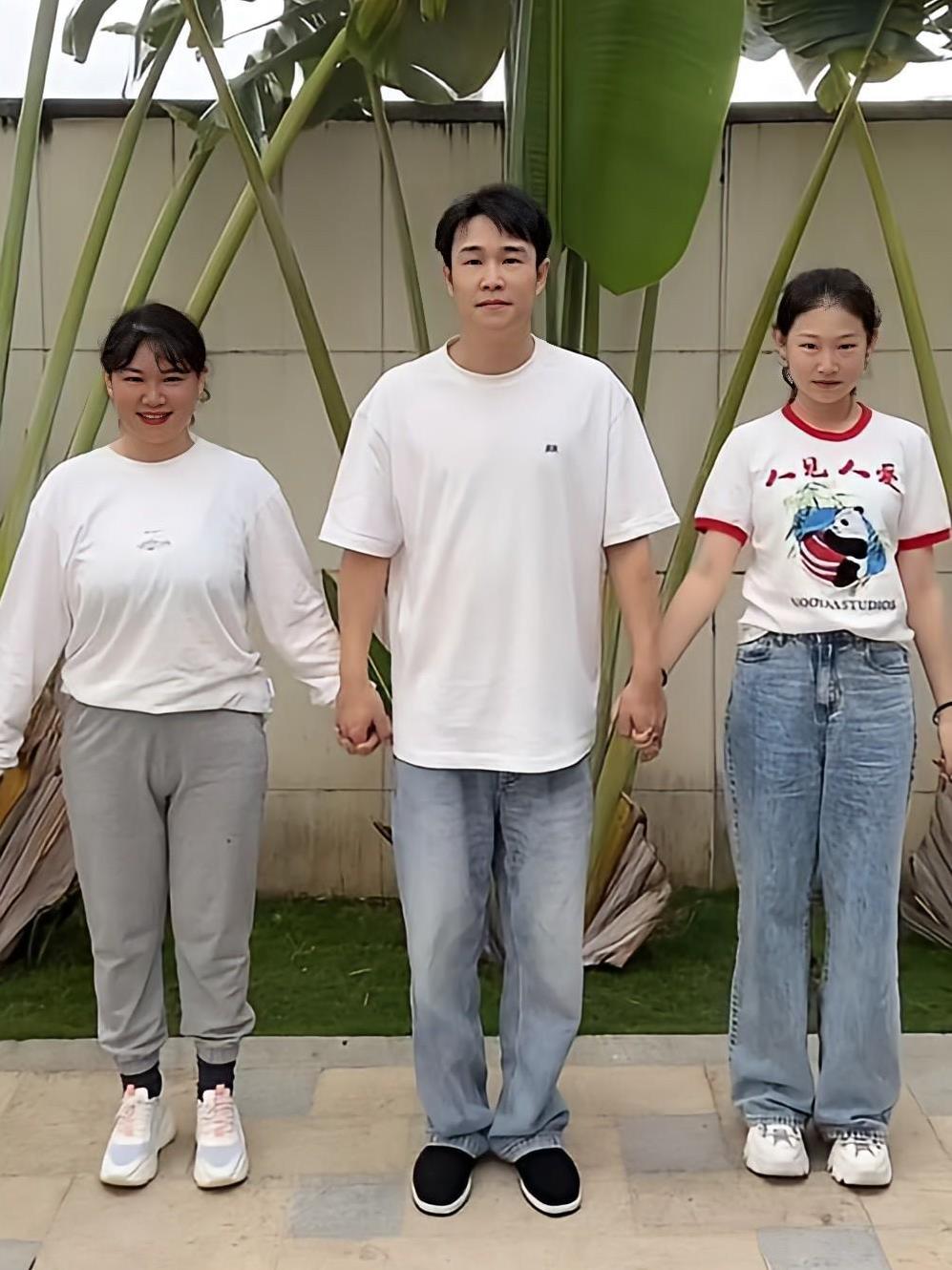 小沈阳女儿沈佳润，
有勇气在韩国出道是有原因的，
看她的采访你就知道，她是个有大