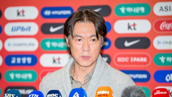 韩足晚报（2025.12.12）——洪明甫下午回国，谨慎表态分组形势