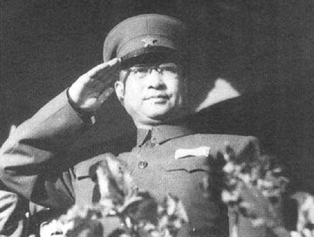 1952年，陈赓一脸匆忙地来到了最高人民法院，找到了院长董必武，要求他放出来一个